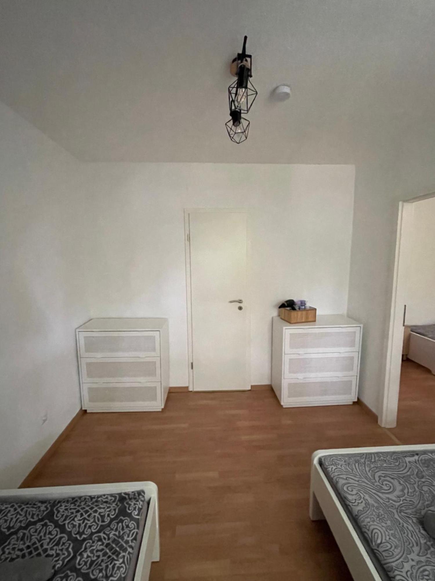 Guenstiges Apartment Gelsenkirchen Schalke Buitenkant foto