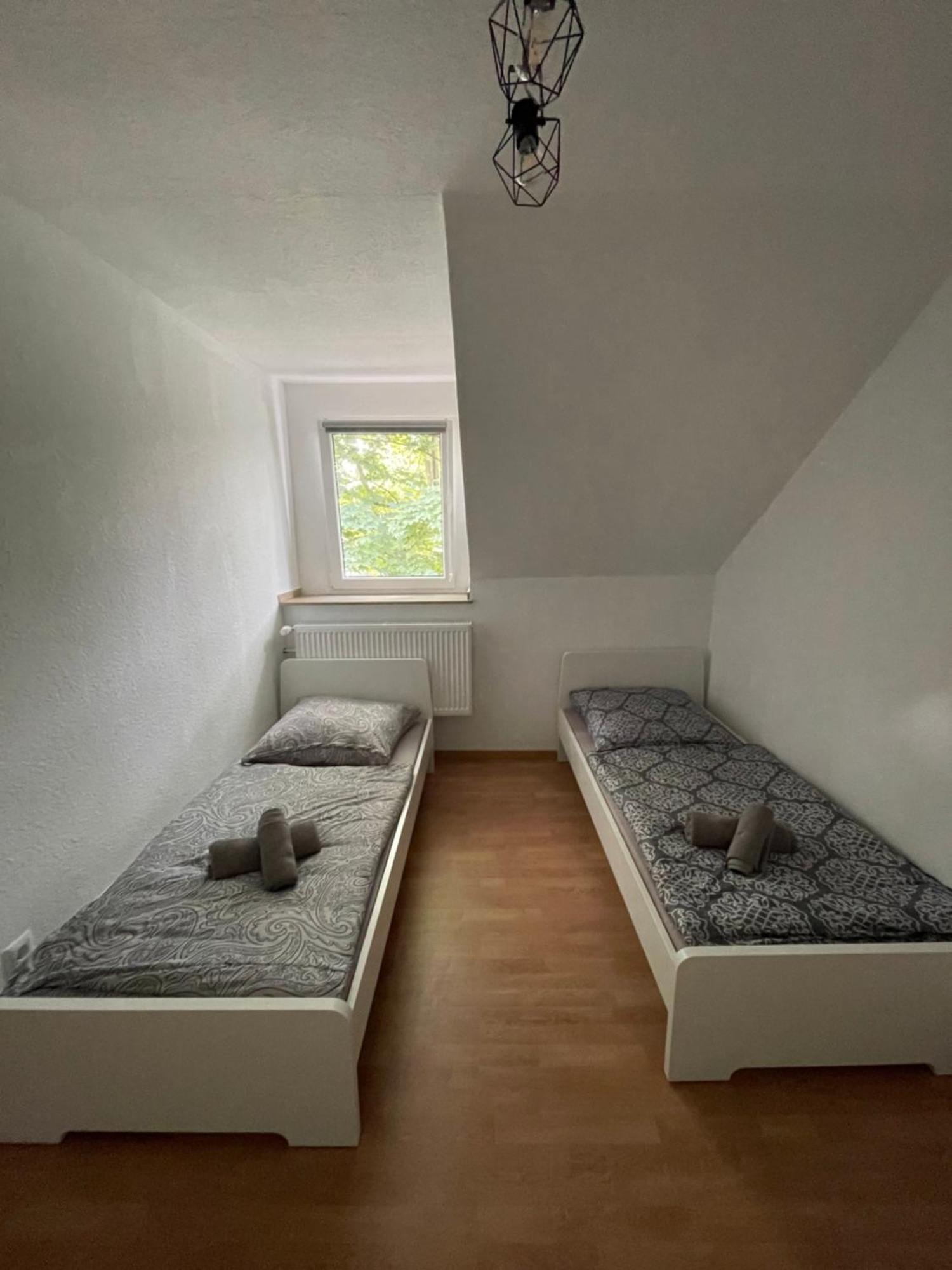 Guenstiges Apartment Gelsenkirchen Schalke Buitenkant foto