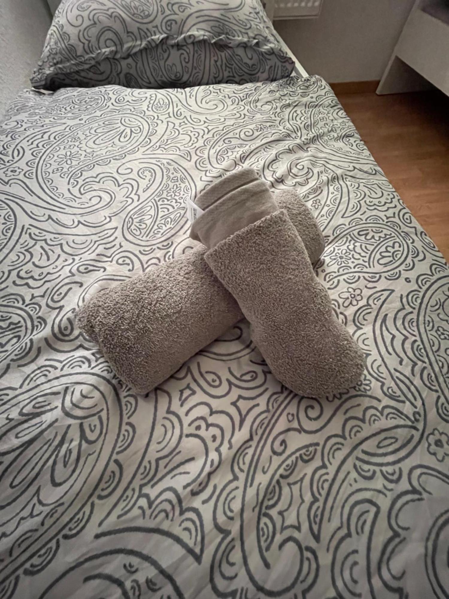 Guenstiges Apartment Gelsenkirchen Schalke Buitenkant foto